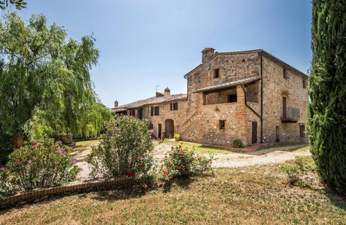 Radicondoli Apartment | Serene Hillside Estate with Spa and Pool Amenities