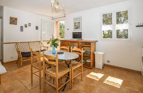 Afa Apartment | Experience Tranquility in a Scenic Vacation Apartment