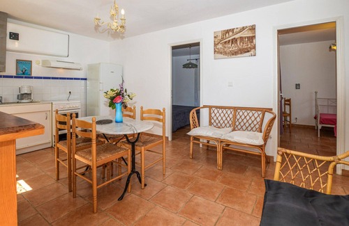 Afa Apartment | Experience Tranquility in a Scenic Vacation Apartment