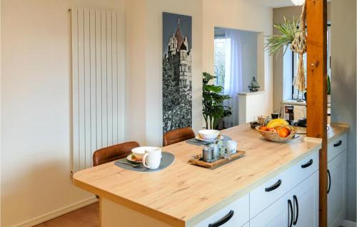 Bernburg Apartment | Ideal Apartment in Bernburg with Wifi and Family-Friendly Amenities