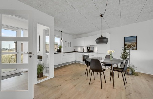 Sondervig Apartment | Inviting Vacation Apartment with Oceanfront Views in Søndervig