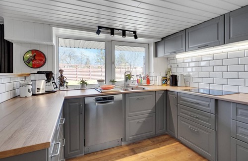 Vesthimmerland Municipality Apartment | Beautifully Designed Home Near Bjørnsholm Bay Awaits You