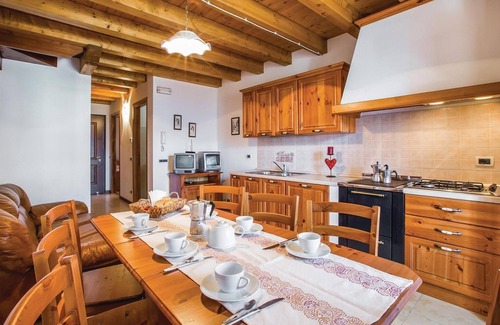 Lauco Apartment | Cozy Vacation Apartment in Avaglio with Spa & Kitchen