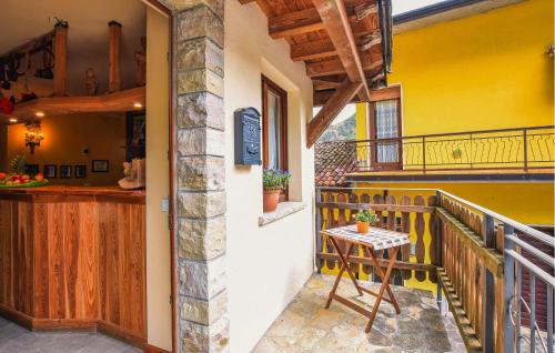 Tavernole sul Mella Apartment | Modern Apartment in Pezzoro with Kitchen & Pet-Friendly Amenities