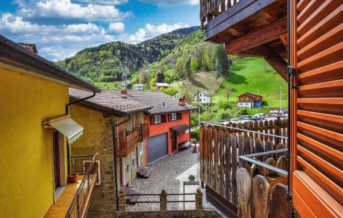 Tavernole sul Mella Apartment | Modern Apartment in Pezzoro with Kitchen & Pet-Friendly Amenities