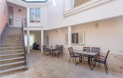 Omis Apartment | Inviting Podgrade Apartment with Jacuzzi & Perfect Reviews