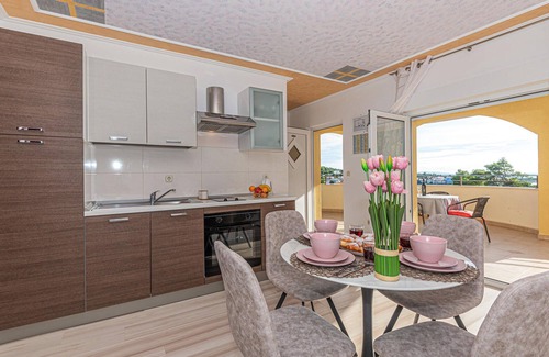 Razanj Apartment | Experience Breathtaking Sea Views in a Cozy Vacation Apartment