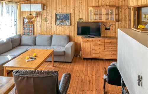 Sirdal Apartment | Cozy Apartment in Tjrhom with Free WiFi and Pet-Friendly