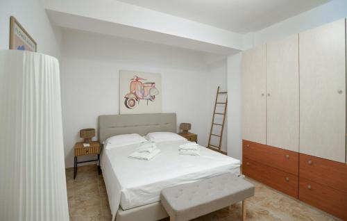 Falerna Marina Apartment | Awesome Apartment In Falerna Marina