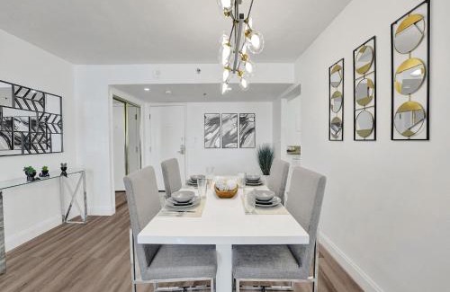 Mid Beach Apartment | Beautiful Beach Condo with Pool and Ocean View Amenities