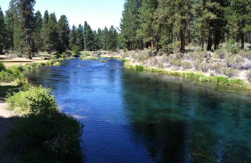 Chiloquin House | Inviting Cabin Steps from Crater Lake - Family-Friendly Stay