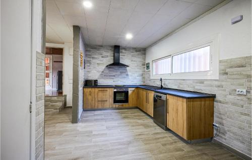 Sant Andreu de Llavaneres House | Inviting Retreat in St Andreu d'Llavaneres with Pool & Wifi