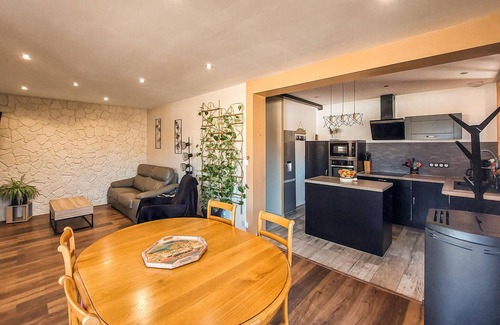 Saint-Michel-Chef-Chef House | Awesome home in Saint-Michel-Chef-Chef
