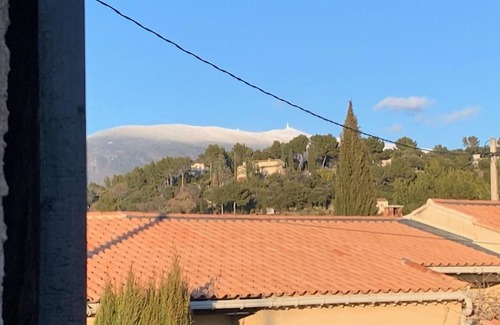 Saint-Pierre-de-Vassols House | Idyllic Cottage with Private Garden and Pool Access