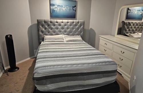 Arbour Lake House | Top-Rated Guest Suite with Family-Friendly Amenities