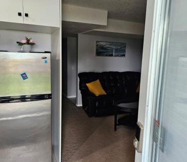 Arbour Lake House | Top-Rated Guest Suite with Family-Friendly Amenities