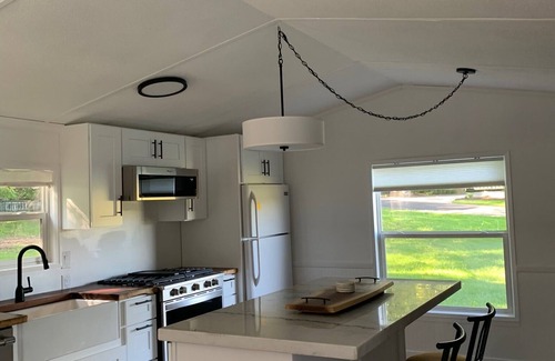 Gardiner House | Unforgettable Gunks View Getaway with Breakfast & Kitchen