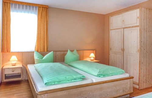 Sußebach House | Cozy Cottages with Pool & Lake View - Guest Rated 10/10