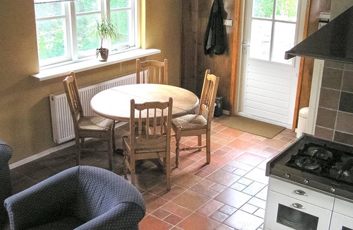 Egmond aan den Hoef House | Comfortable 2 Bedroom Stay with Ocean View in Egmond aan der Hoef