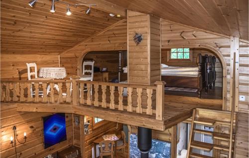 Arjang House | Inviting Getaway in RJNG with Fully Equipped Kitchen
