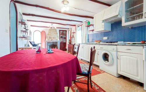 Alcala la Real House | Cozy Alcala La Real Home with Wi-Fi and Pool Access