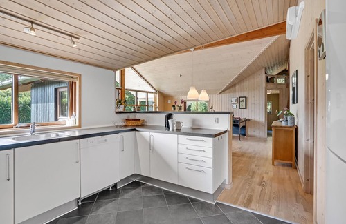 Ansager House | Spacious 4 Bedroom Retreat in Ansager with Spa & Breakfast