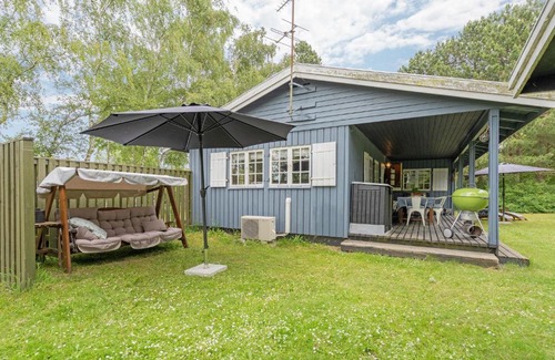 Maribo House | Cozy Home in Askø with Free Wifi for Family Fun