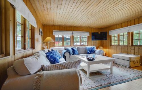Maribo House | Cozy Home in Askø with Free Wifi for Family Fun