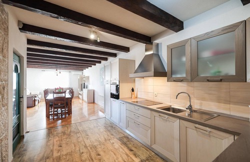 Gornje Ceranje House | Relaxing Retreat with Pool and Family-Friendly Amenities