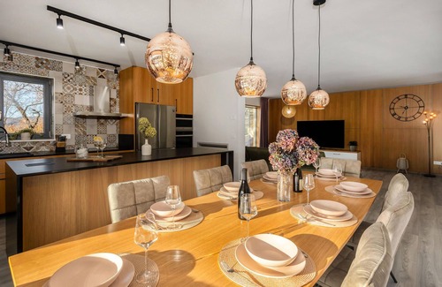 Boljun House | Serene Retreat with Pool and Countryside Views Await