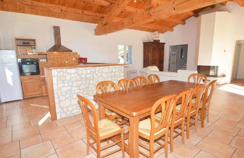 Bordezac House | Relaxing 3 Bedroom Retreat in Bordezac with Pool & Spa