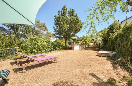 Bordezac House | Inviting Bordezac Retreat with Pool and Kitchenette
