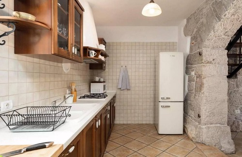 Buzet House | Relaxing 3 Bedroom Retreat with Pool in Buzet