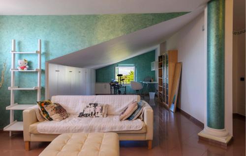 Trecastelli House | Prime Castel Colonna Di Mont Home with Wifi & Pool Access