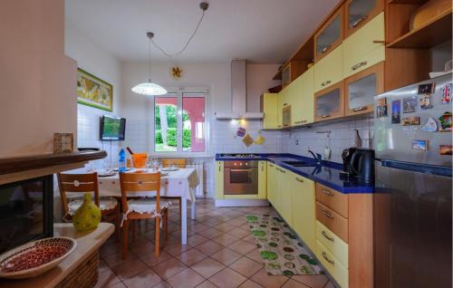 Trecastelli House | Prime Castel Colonna Di Mont Home with Wifi & Pool Access