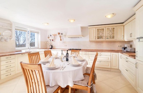 Cista Provo House | Inviting Home in Čista Provo with Private Heated Pool