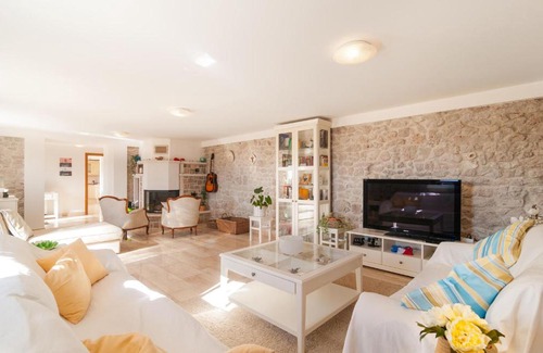 Cista Provo House | Inviting Home in Čista Provo with Private Heated Pool