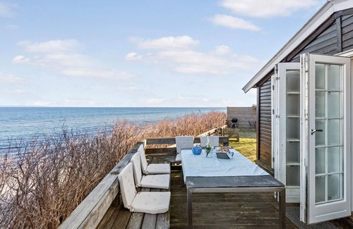 Dronningmolle House | Inviting Oceanfront Retreat with Panoramic Views