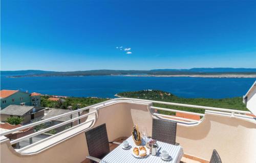 Klanfari Apartment | Pet Friendly Retreat in Dramalj with Wifi & Pool Access