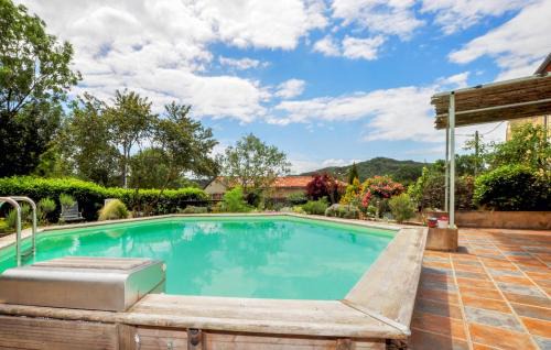 Dun House | Inviting Home in Dun with Pool and Pet-Friendly Amenities