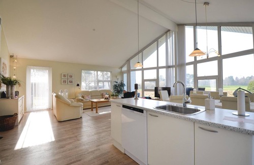 Øksenmølle House | Indulge in a Relaxing Vacation Home with Spa and Breakfast