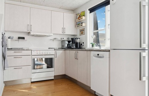 Øer Strand House | Cozy Terraced House with Pool Near Ebeltoft's Beach