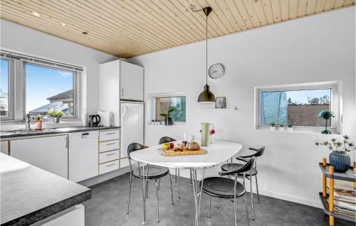 Skæring House | Inviting Egå Retreat with Kitchen for Family Comfort
