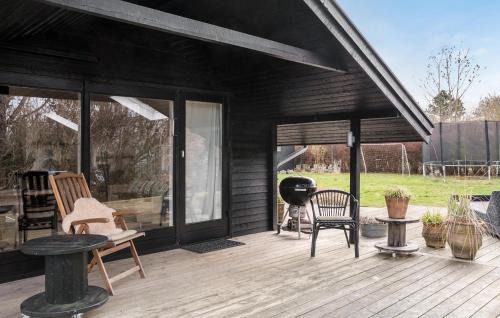 Follenslev House | Delightful Home in Fllenslev with Family-Friendly Kitchen