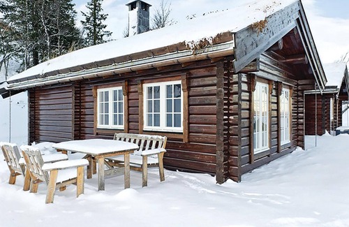 Vikberget House | Cozy Cottage at Øvre Reinsjøfjell with Breathtaking Views