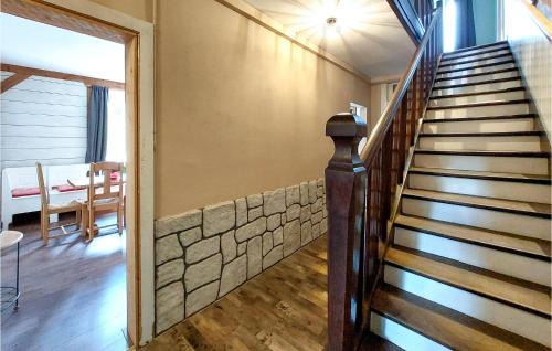 Granges-Aumontzey House | Cozy 4 Bedroom Home in Granges-Aumontzey - Pet Friendly