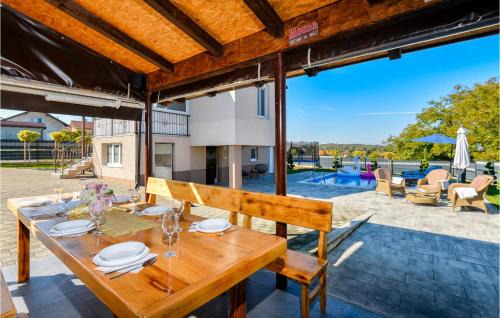Brckovljani House | Relaxing Home in Gracec with Pool and Sauna Amenities