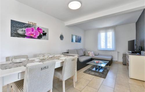 Brckovljani House | Relaxing Home in Gracec with Pool and Sauna Amenities