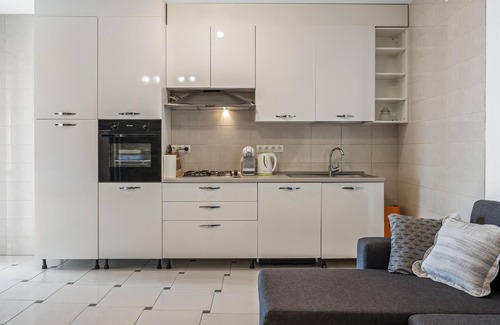 Grebastica House | Cozy 2 Bedroom Retreat with Oceanfront Views in Grebastica