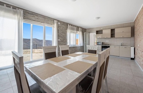 Grebastica House | Cozy 2 Bedroom Retreat with Oceanfront Views in Grebastica